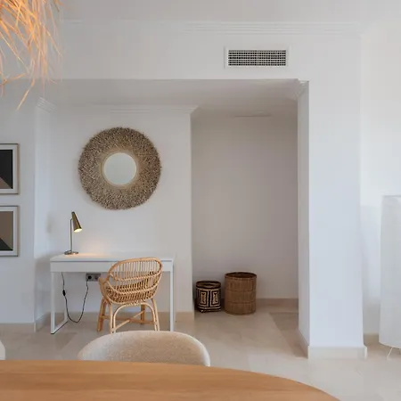 Apartment 2-bedroom Penthouse With Panoramic Scenery Estepona