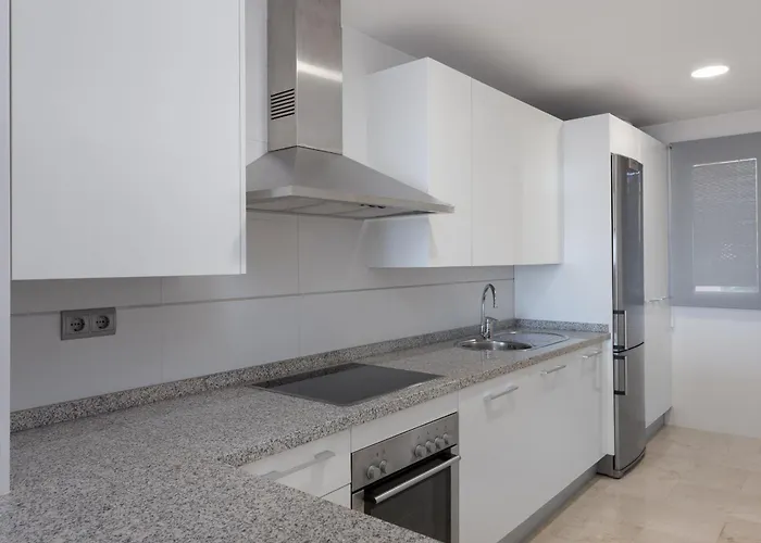 2-bedroom Penthouse With Panoramic Scenery