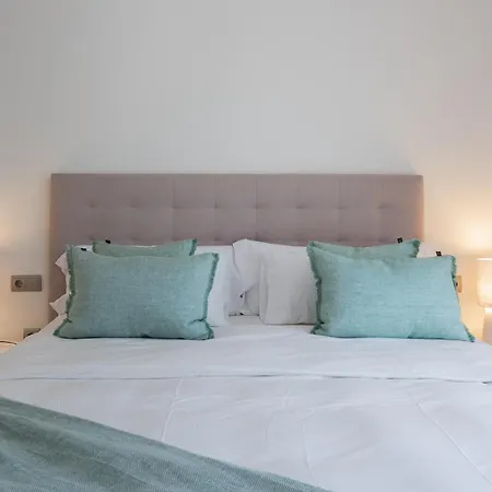 2-bedroom Penthouse With Panoramic Scenery Apartment