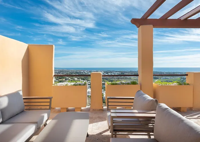 2-bedroom Penthouse With Panoramic Scenery Appartement *