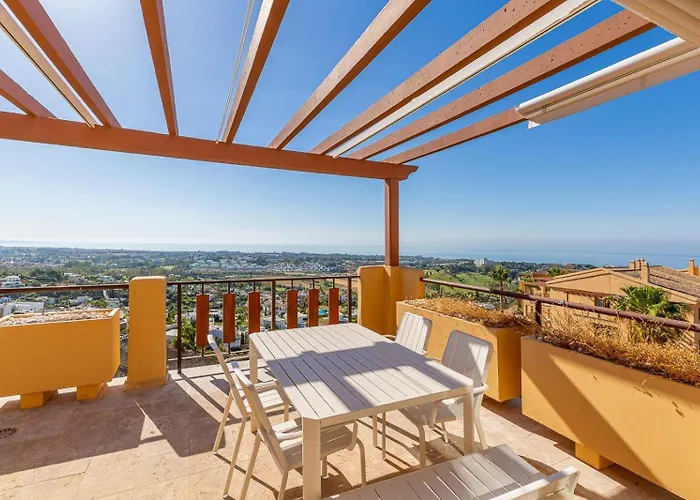 Διαμέρισμα 2-bedroom Penthouse With Panoramic Scenery *