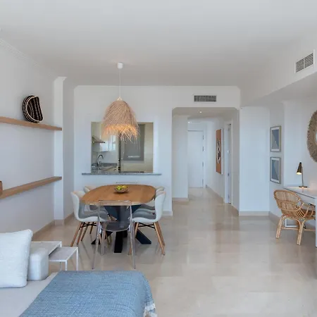 2br Penthouse With Panoramic Views * Естепона