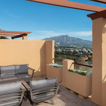 2br Penthouse With Panoramic Views * Естепона